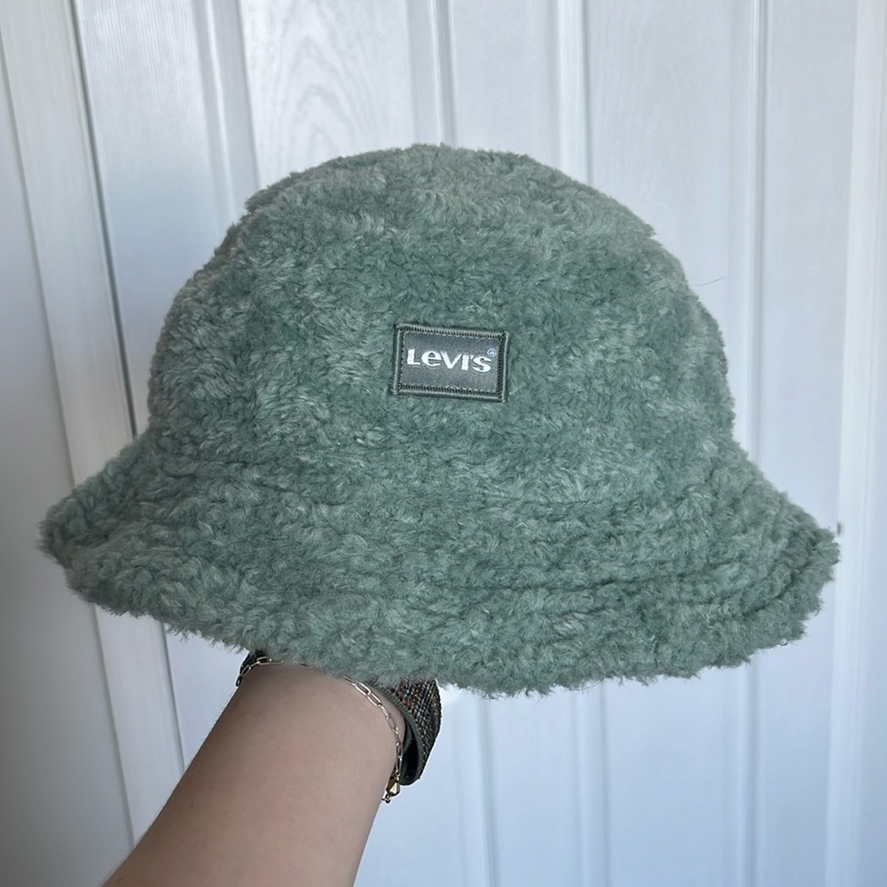 Fuzzy Levi’s Bucket Hat